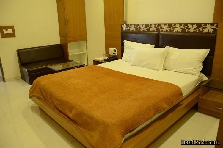 Hotel Shreenath Ahmedabad Exterior photo